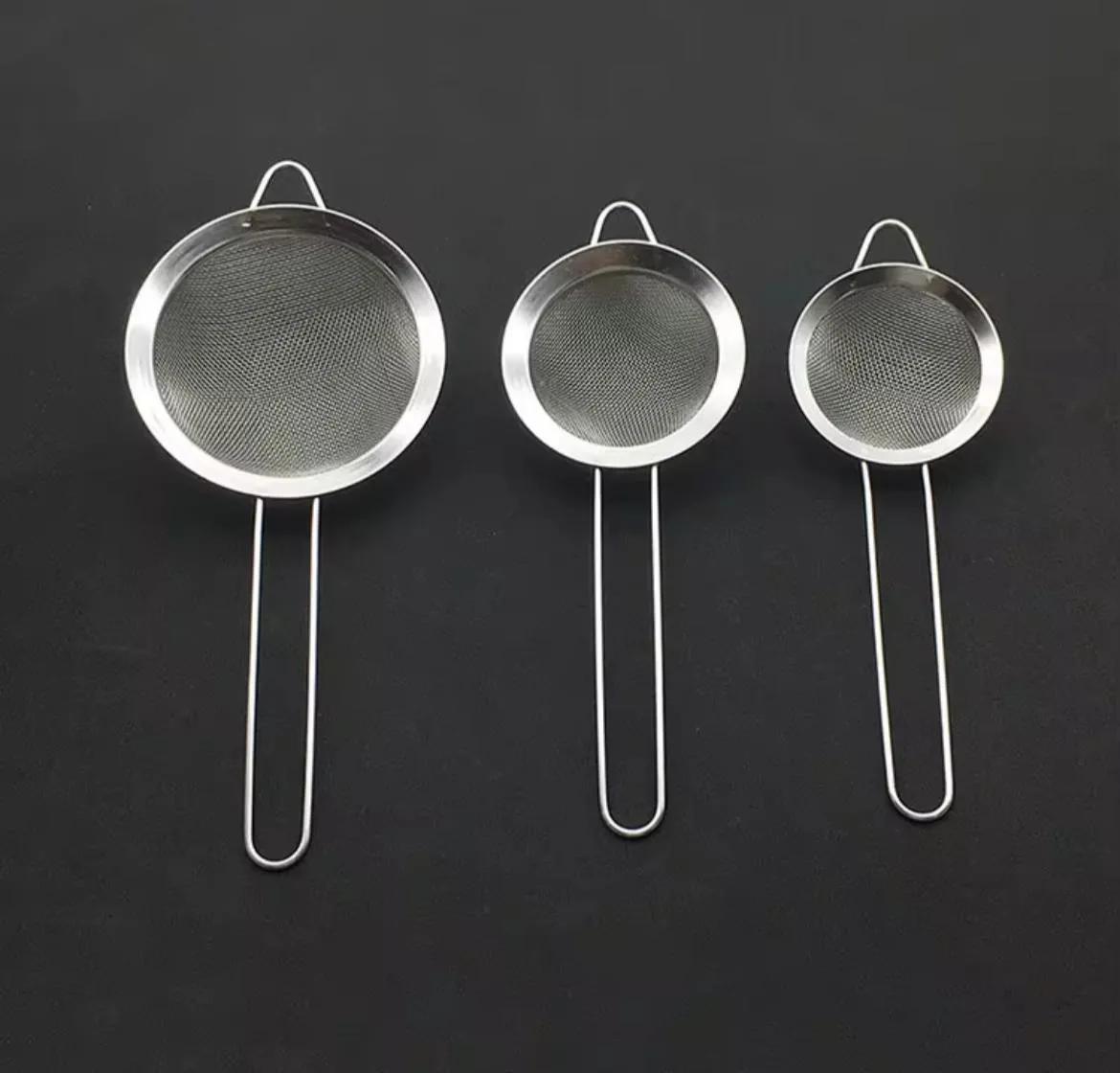 3 Lü Set Kulplu Çay Süzgeçi *240