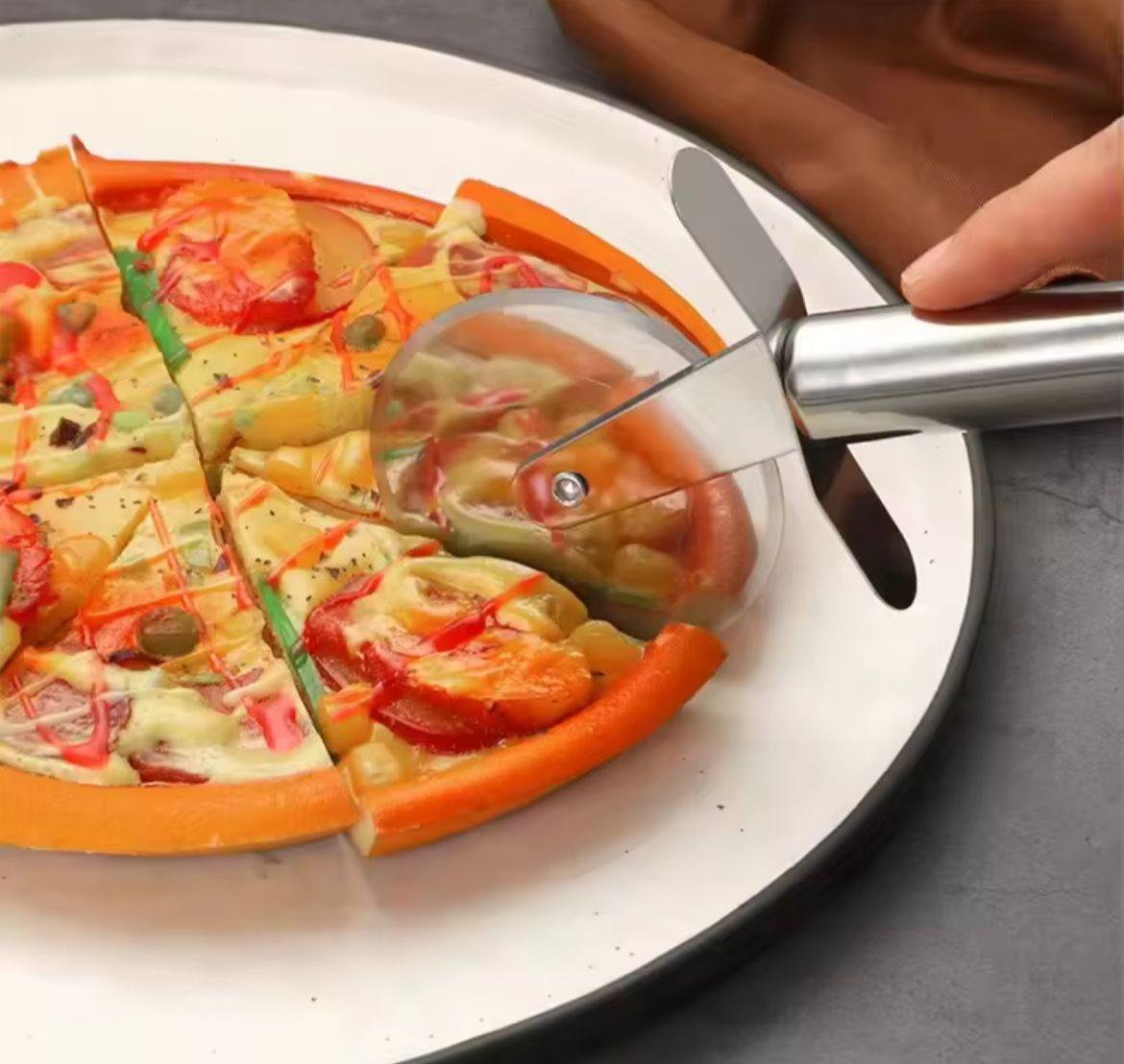 Metal Saplı Pizza Kesme  Bıçağı 9 Cm *240
