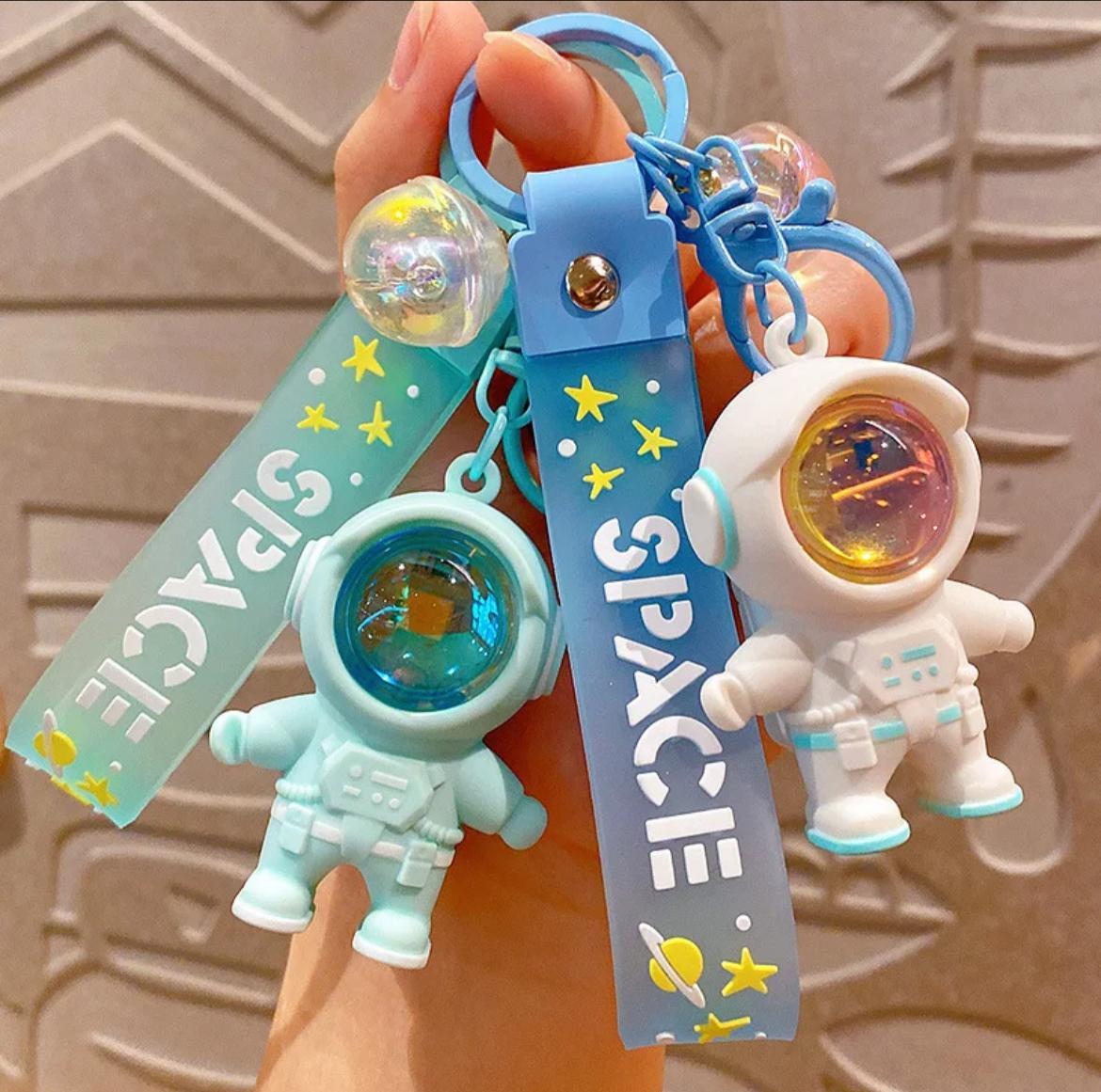 Mini Astronot Işıklı Anahtarlık Sunset