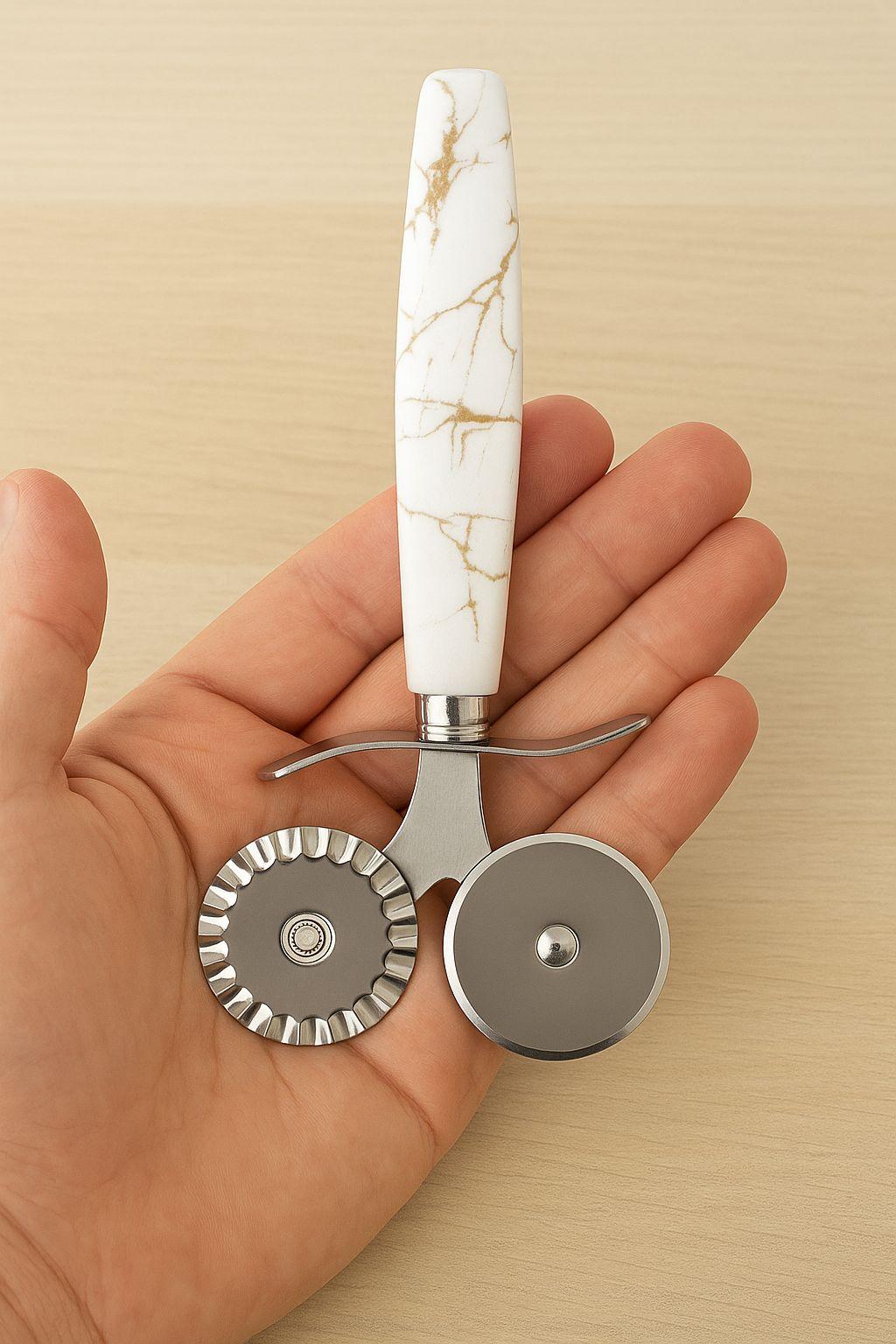 Seramik Saplı Çift Bıçaklı Pizza Kesme *240